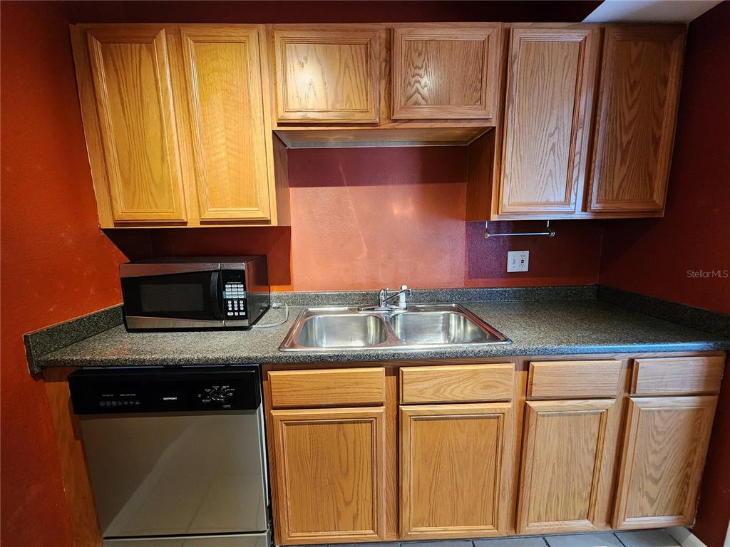 507 Northwest 39th Road, Unit 237 Gainesville, FL 32607 - Photo 7 of 21 Gallery Image 7