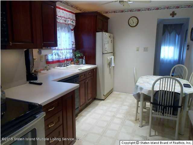 692 Annadale Road Staten Island, NY 10312 - Photo 7 of 13 20141104050439121468000000-o