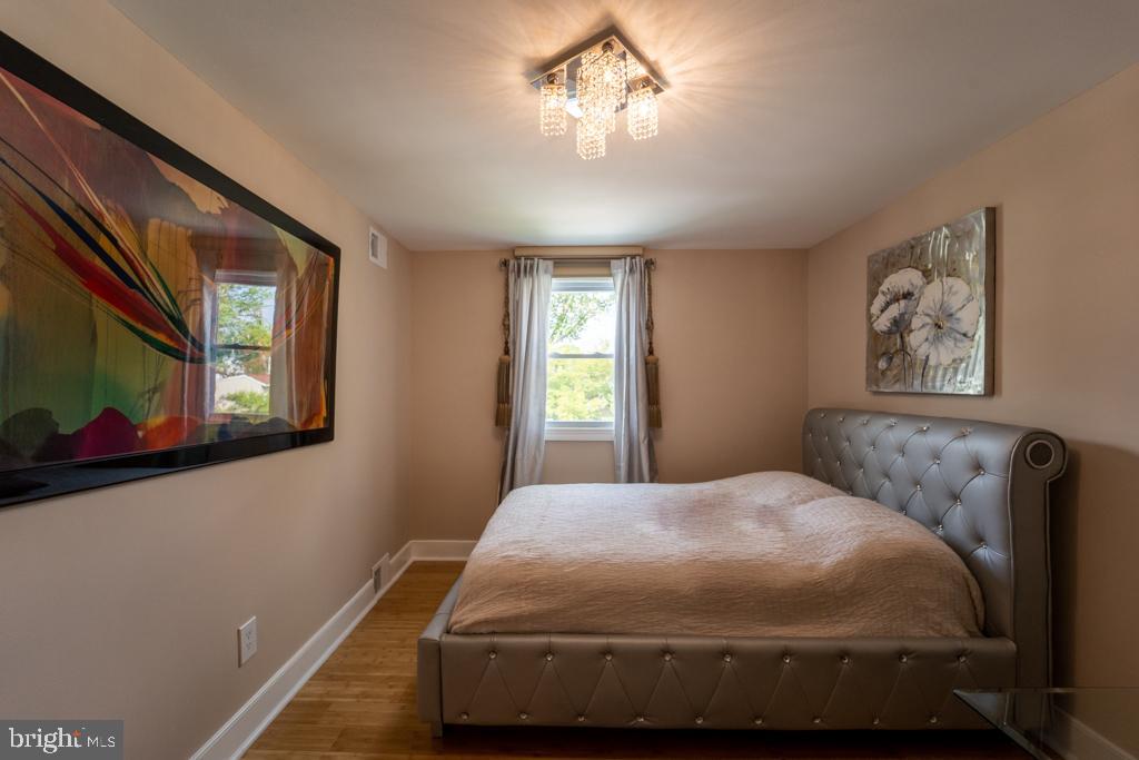 9706 Chapel Road Philadelphia, PA 19115 - Photo 14 of 31