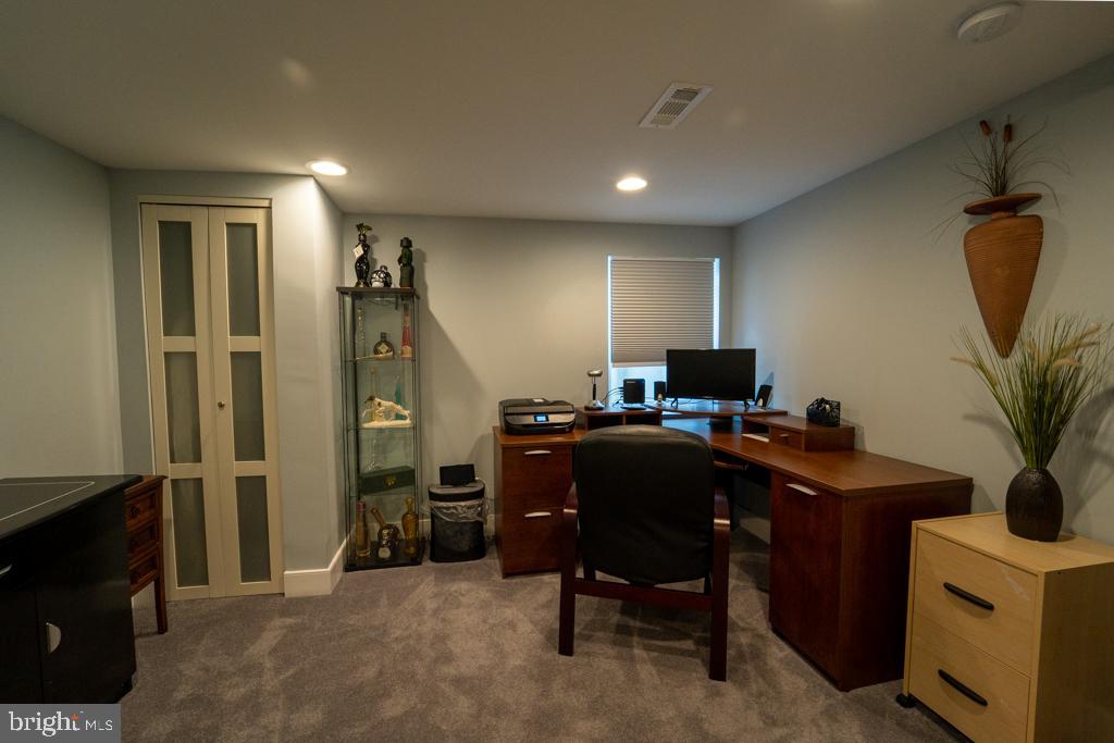 9706 Chapel Road Philadelphia, PA 19115 - Photo 21 of 31