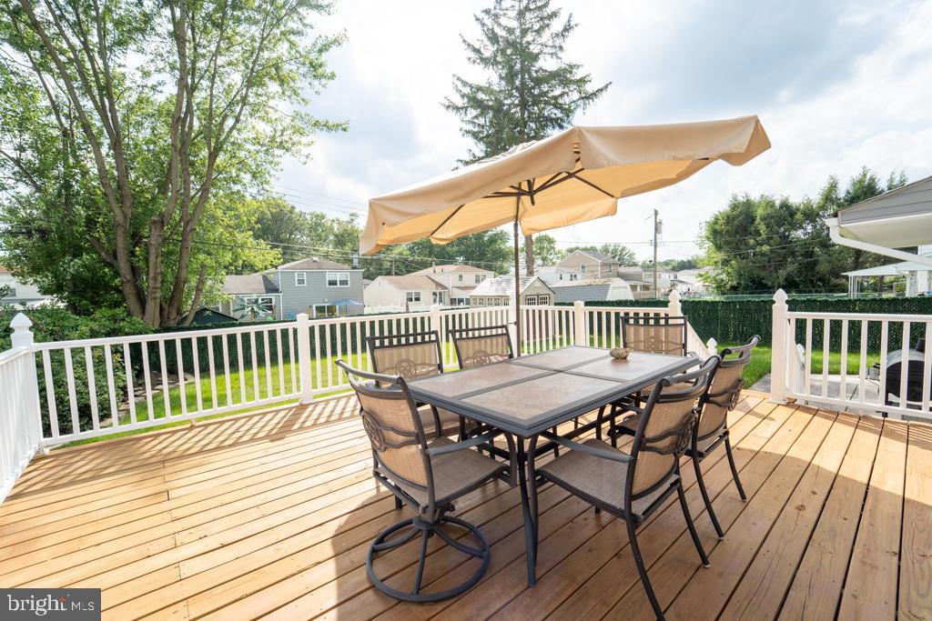 9706 Chapel Road Philadelphia, PA 19115 - Photo 25 of 31