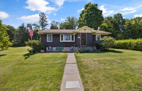 $410,000 | 6 Odell Road, Vernon, NJ 07462