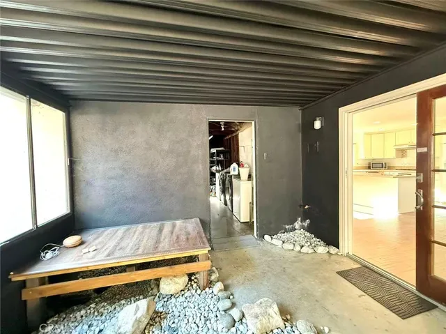 $5,800 | 1650 North Arroyo Boulevard, Pasadena, CA 91103