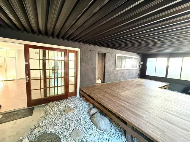 $5,800 | 1650 North Arroyo Boulevard, Pasadena, CA 91103