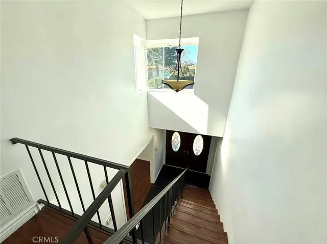 $5,800 | 1650 North Arroyo Boulevard, Pasadena, CA 91103