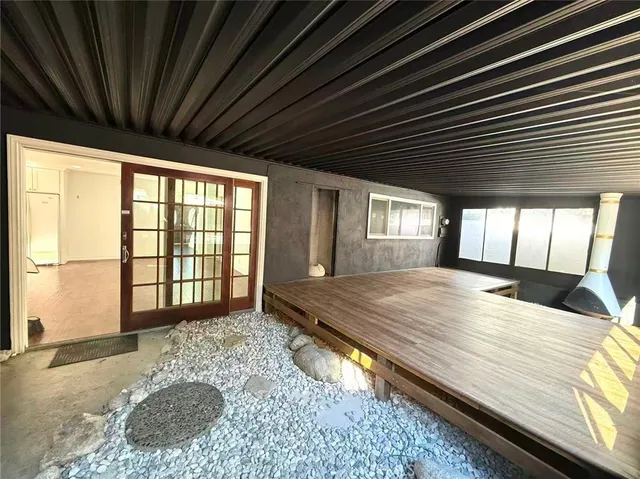 $5,800 | 1650 North Arroyo Boulevard, Pasadena, CA 91103