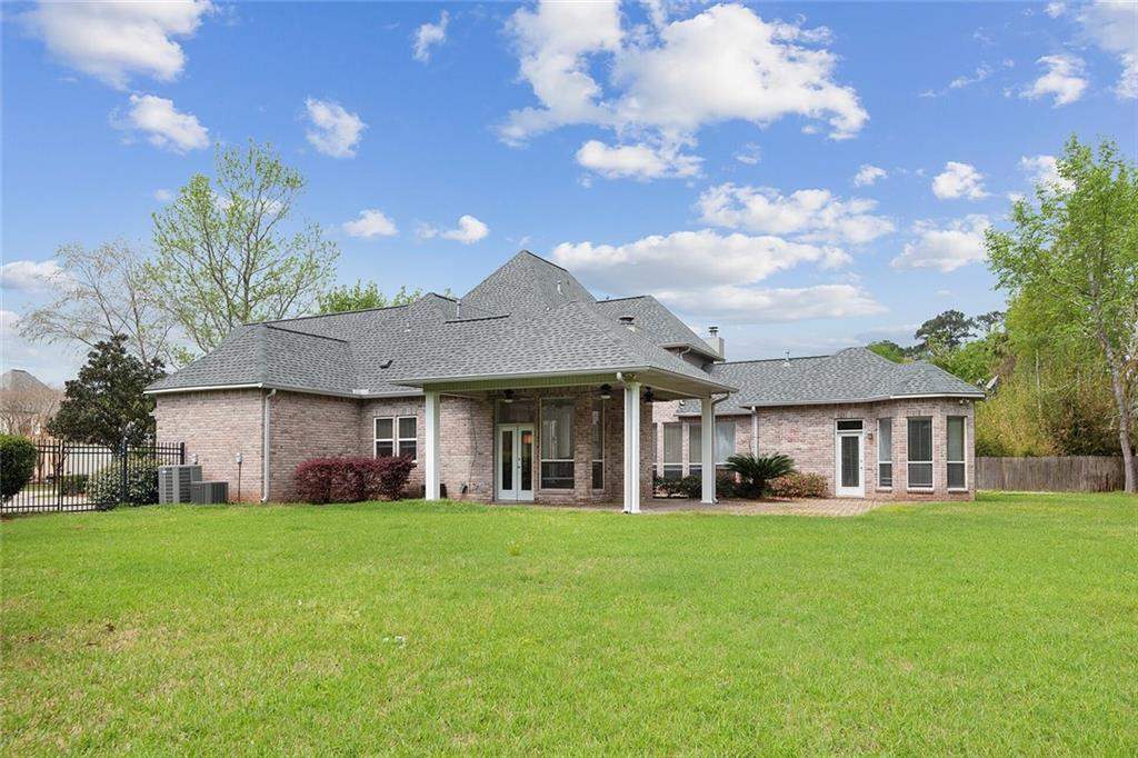171 Chapel Loop Mandeville, LA 70471 - Photo 2 of 26 Gallery Image 2