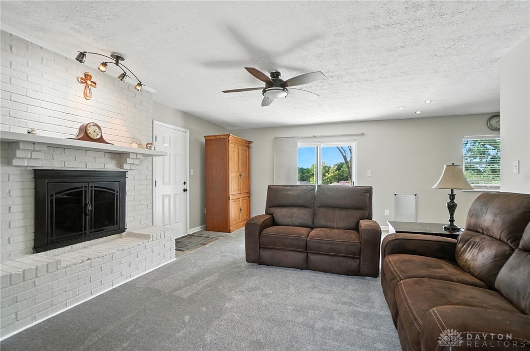 465 Grange Hall Road Beavercreek, OH 45430 - Photo 7 of 48