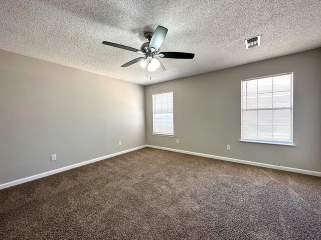 $1,075 | 6706 4th Street, Unit A, Lubbock, TX 79416
