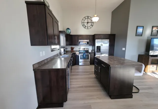 $345,000 | 1591 35th Avenue South, Moorhead, MN 56560