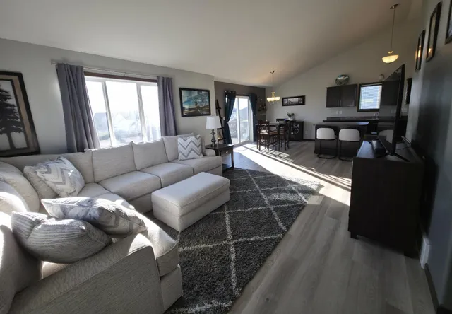 $345,000 | 1591 35th Avenue South, Moorhead, MN 56560