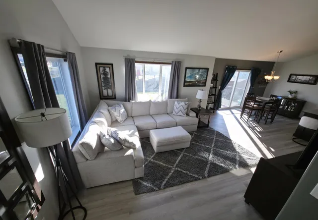 $345,000 | 1591 35th Avenue South, Moorhead, MN 56560