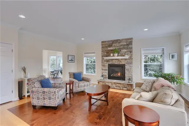 $699,900 | 128 Vista Ridge Lane, Valencia, PA 16059