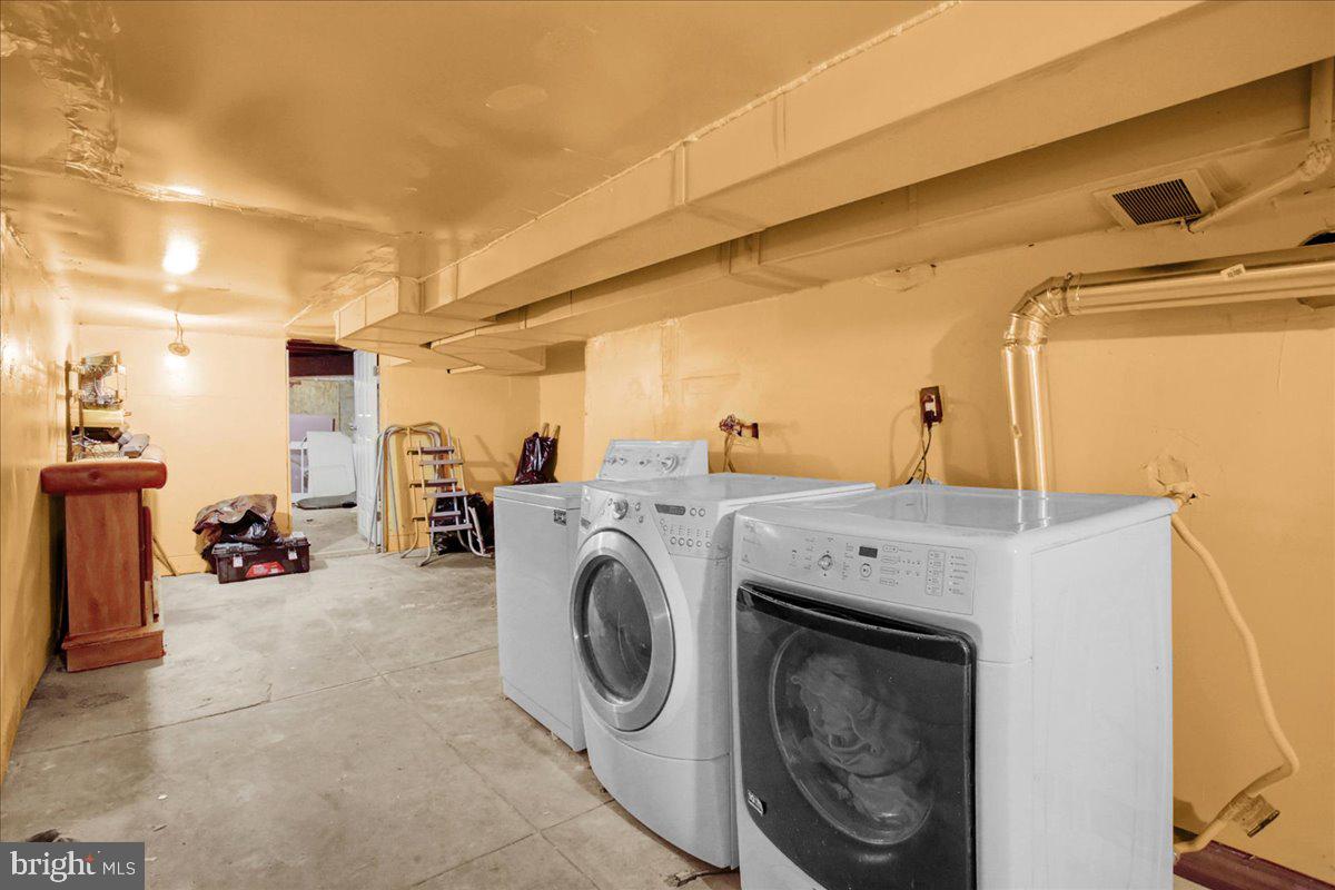 514 North Front Street Reading, PA 19601 - Photo 14 of 33