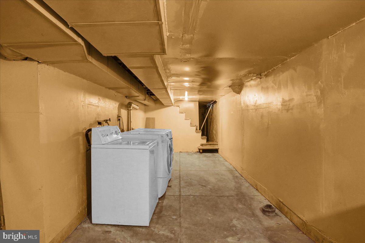 514 North Front Street Reading, PA 19601 - Photo 15 of 33