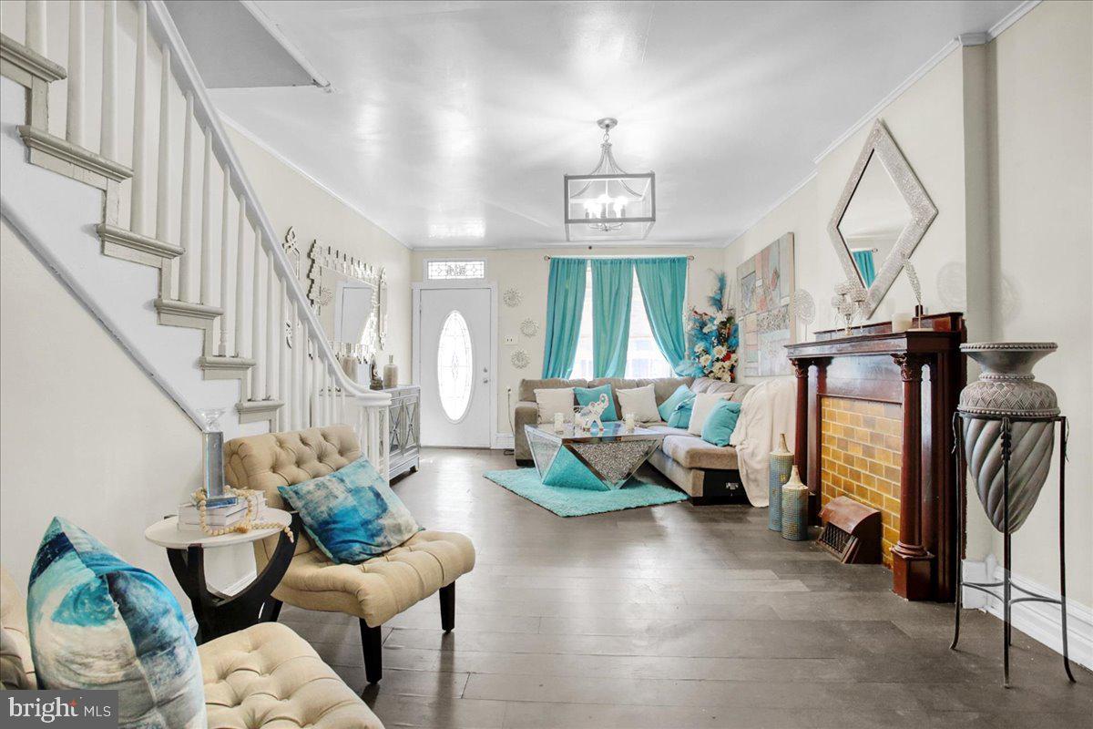 514 North Front Street Reading, PA 19601 - Photo 3 of 33