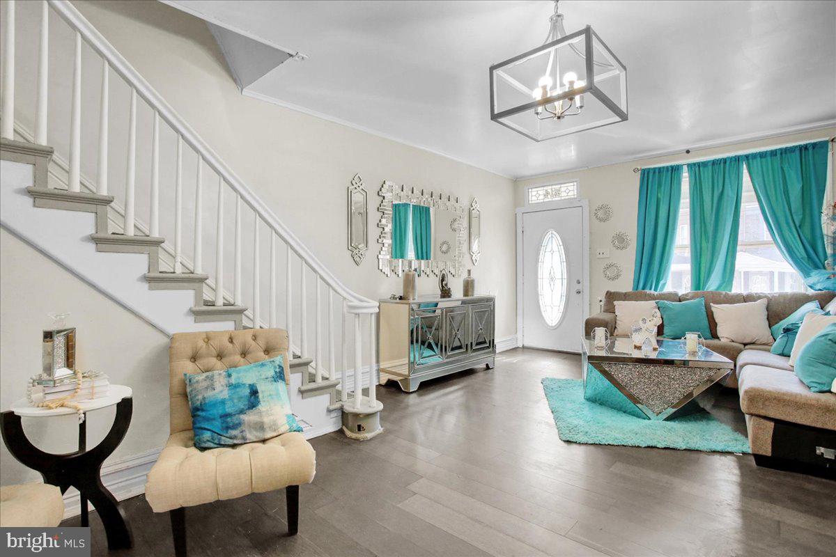 514 North Front Street Reading, PA 19601 - Photo 4 of 33