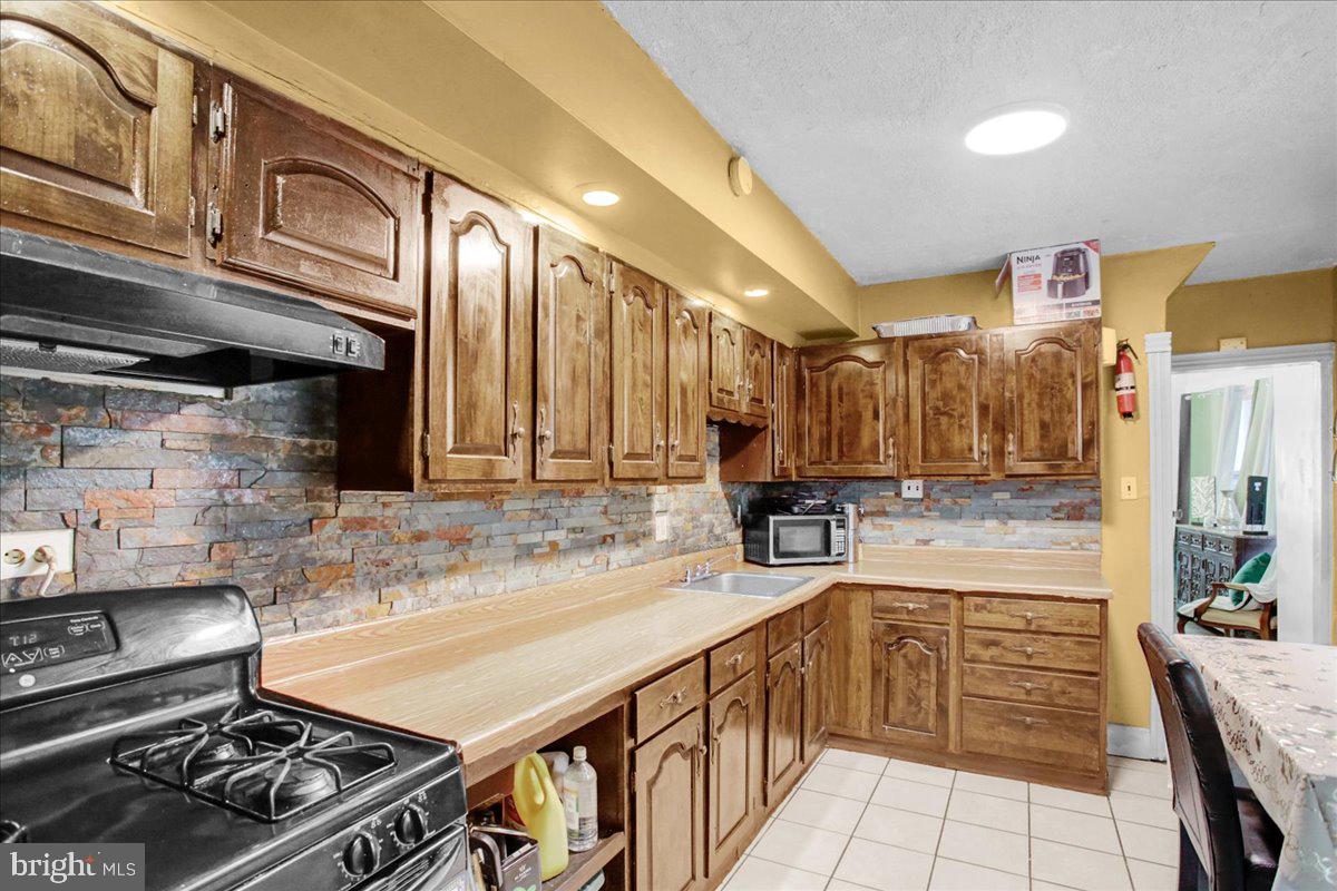 514 North Front Street Reading, PA 19601 - Photo 10 of 33