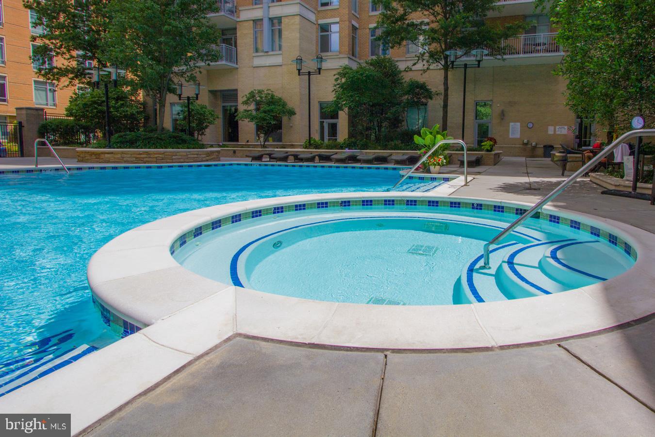 11990 Market Street, Unit 917 Reston, VA 20190 - Photo 29 of 39 Pool