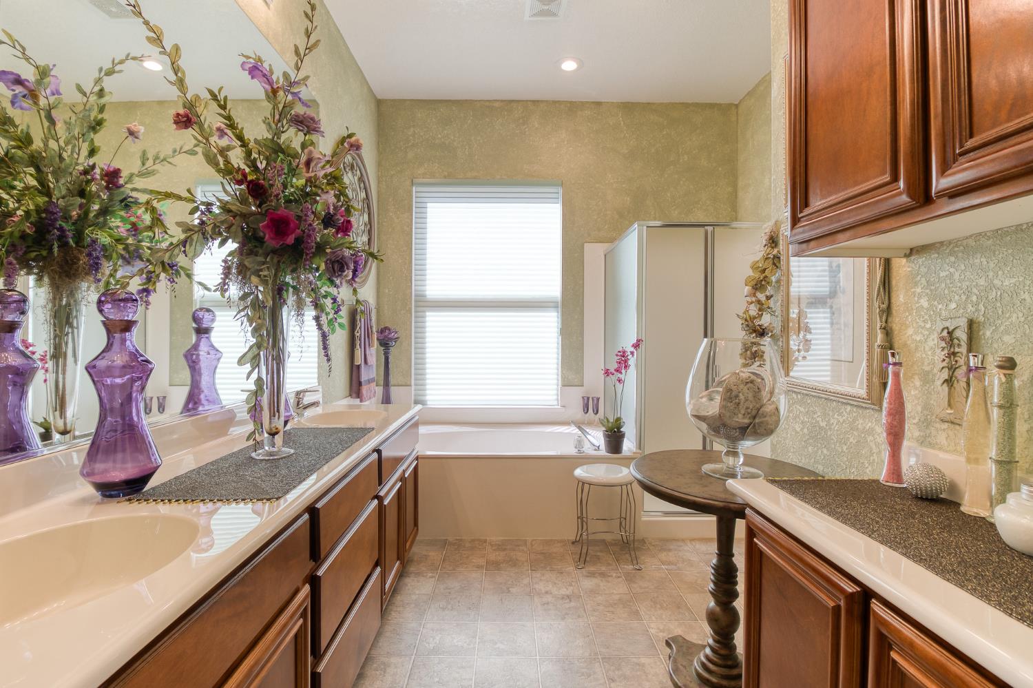 1712 Newhampton Way Modesto, CA 95355 - Photo 18 of 31