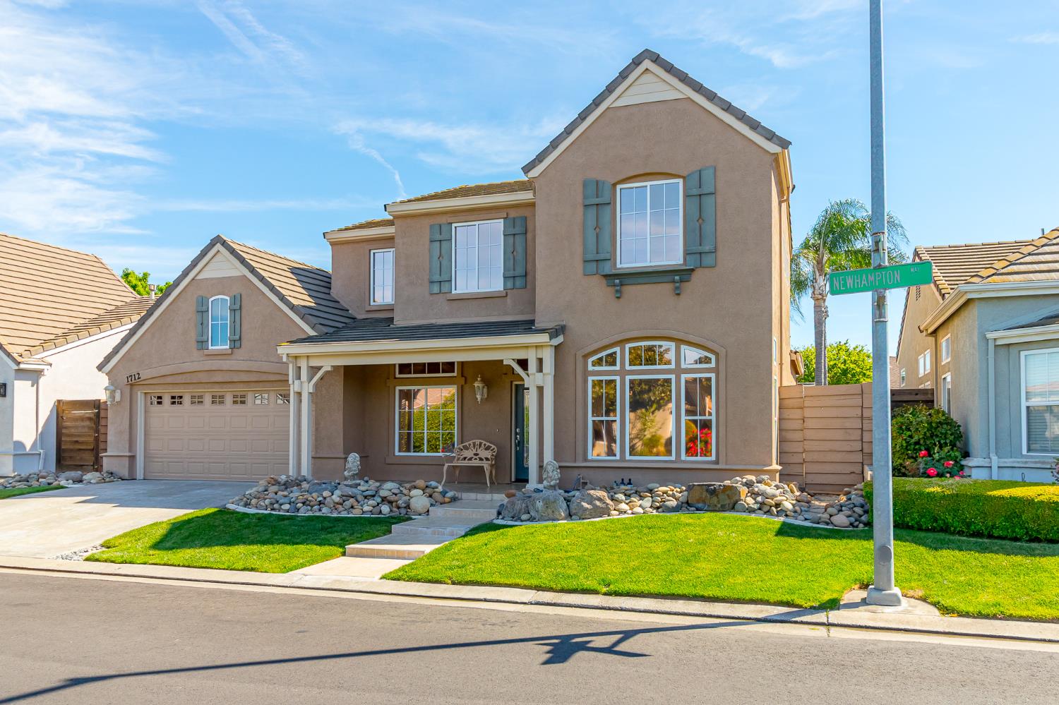 1712 Newhampton Way Modesto, CA 95355 - Photo 2 of 31