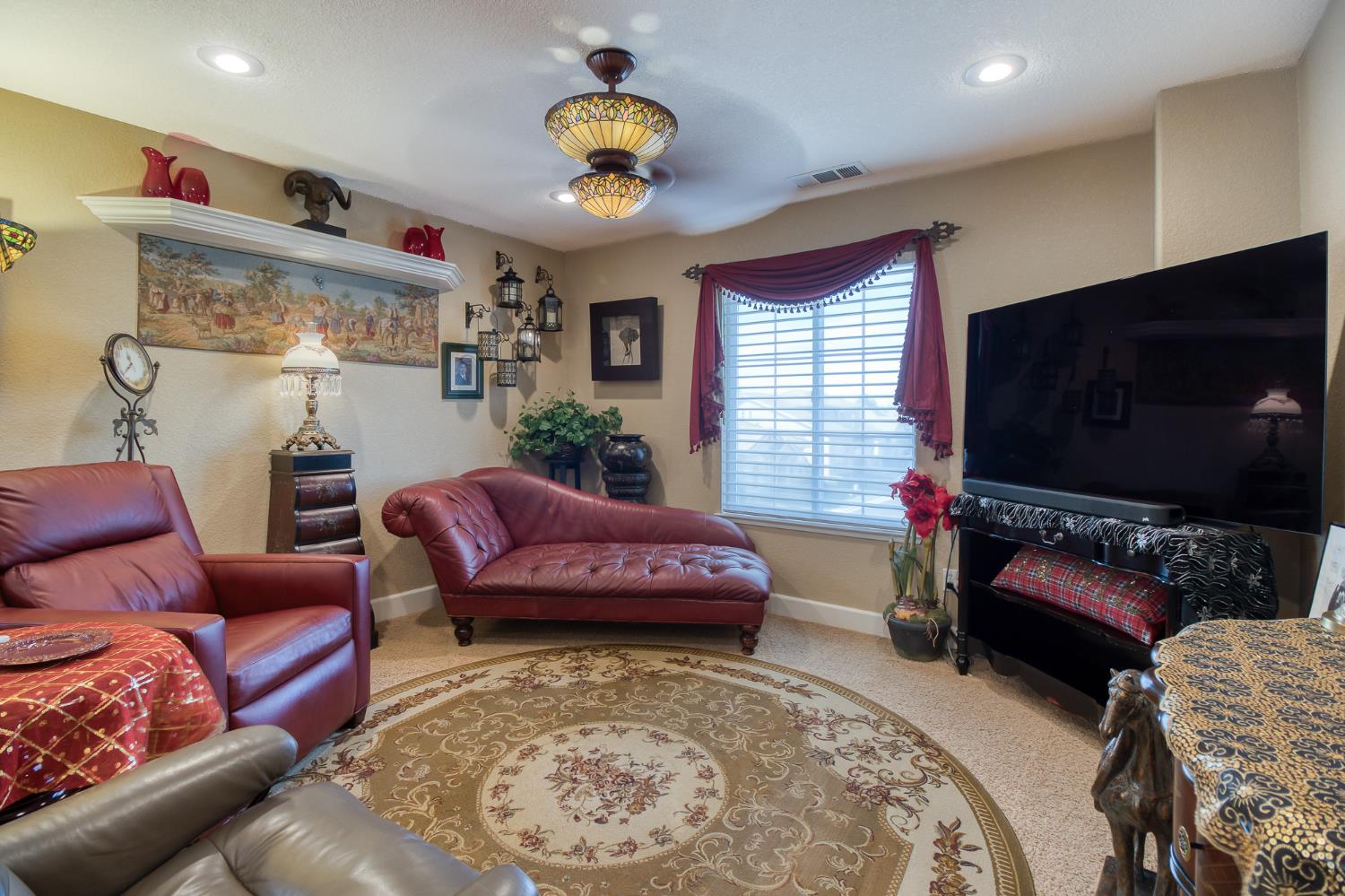 1712 Newhampton Way Modesto, CA 95355 - Photo 22 of 31