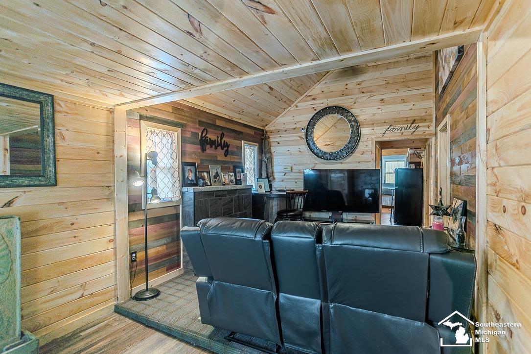 6900 Crabb Road Temperance, MI 48182 - Photo 8 of 26