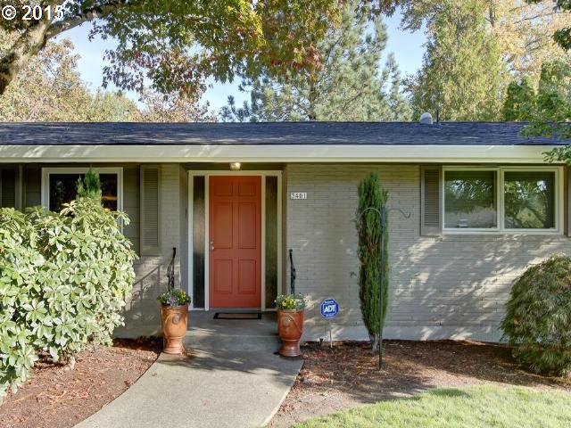 3401 Southwest Ridge Drive Portland, OR 97219 - Photo 13 of 16 Gallery Image 13