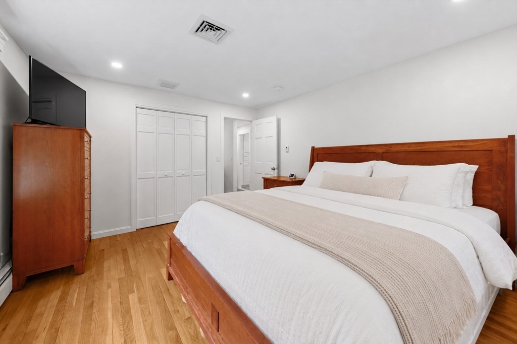 106 White Rock Road Yarmouth, MA 02675 - Photo 6 of 38