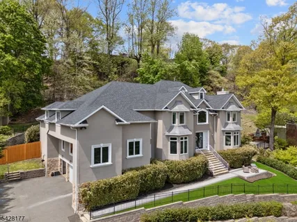$2,699,000 | 228 Highland Avenue, Montclair, NJ 07043