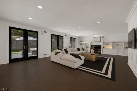 $2,699,000 | 228 Highland Avenue, Montclair, NJ 07043