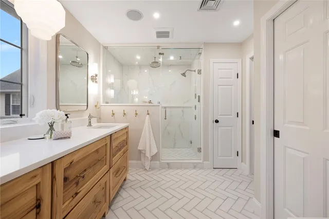 $1,695,000 | 5 Morgan Court, Lincoln, RI 02865