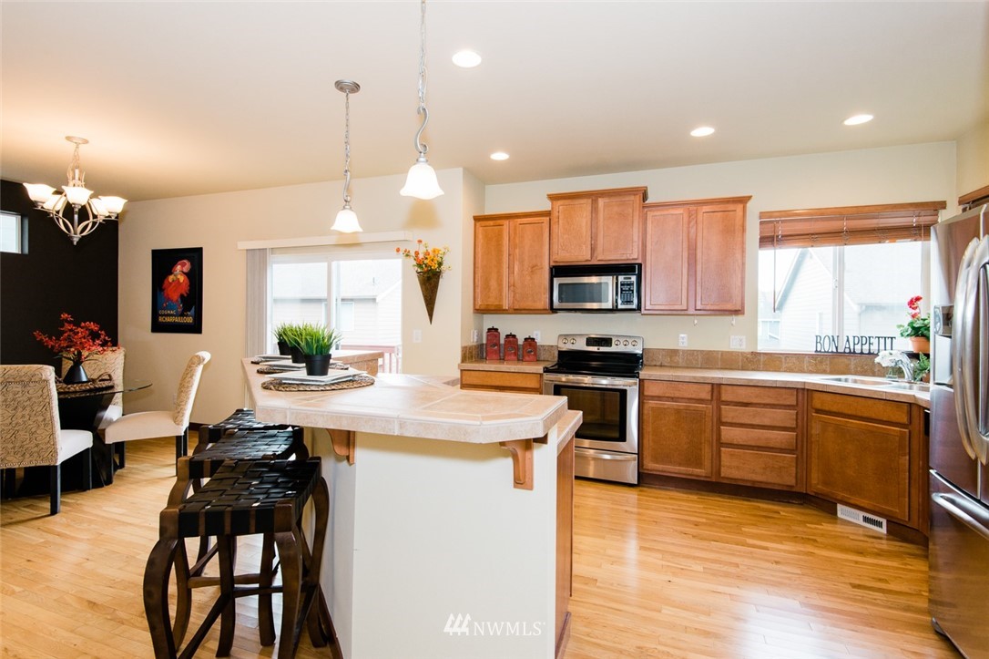 17318 14th Drive Southeast Bothell, WA 98012 - Photo 10 of 25 Gallery Image 10