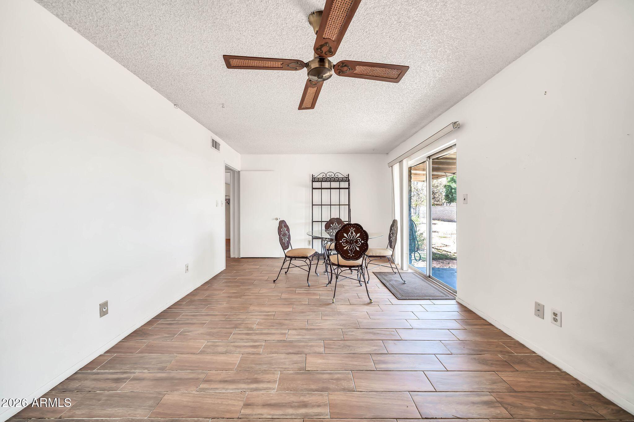 9645 West Mountain View Road, Unit B Peoria, AZ 85345 - Photo 11 of 35
