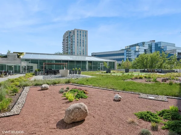 $2,980 | 1720 Maple Avenue, Unit 780, Evanston, IL 60201