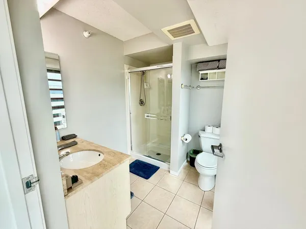 $2,980 | 1720 Maple Avenue, Unit 780, Evanston, IL 60201