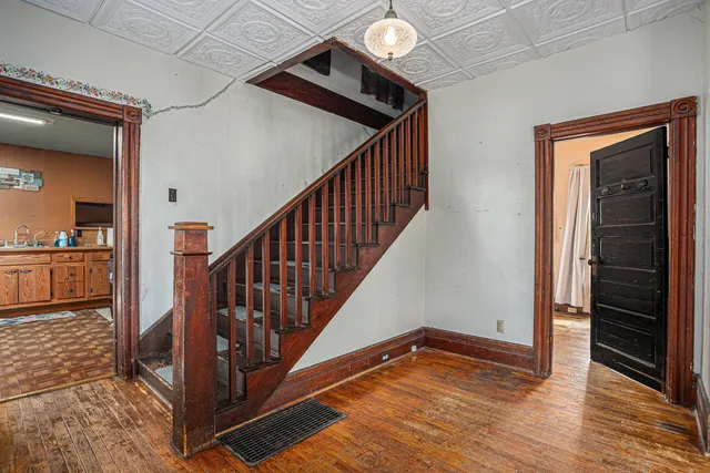 $189,900 | 361 West Allegan Street, Otsego, MI 49078