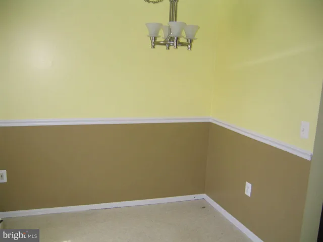 $1,885 | 8444 Georgian Court, Manassas, VA 20110