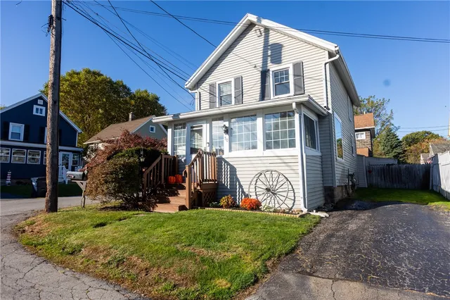 $160,000 | 50 Oberlin Street, Irondequoit, NY 14622