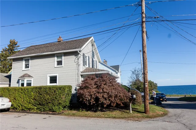 $160,000 | 50 Oberlin Street, Irondequoit, NY 14622