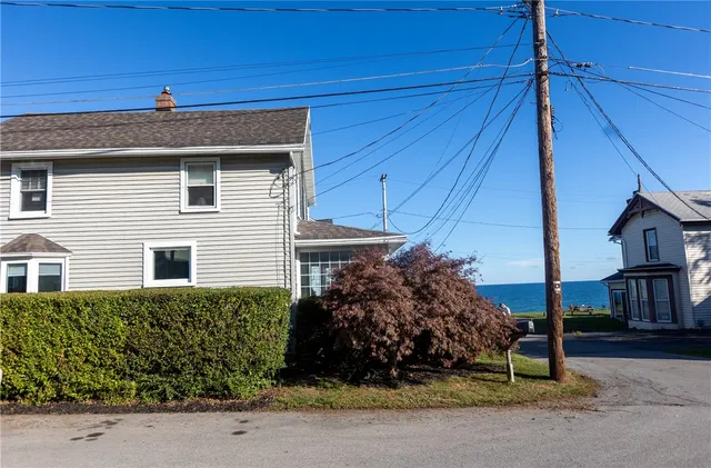 $160,000 | 50 Oberlin Street, Irondequoit, NY 14622