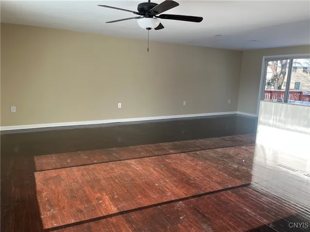 $2,800 | 7650 Commodore Circle, Clay, NY 13090