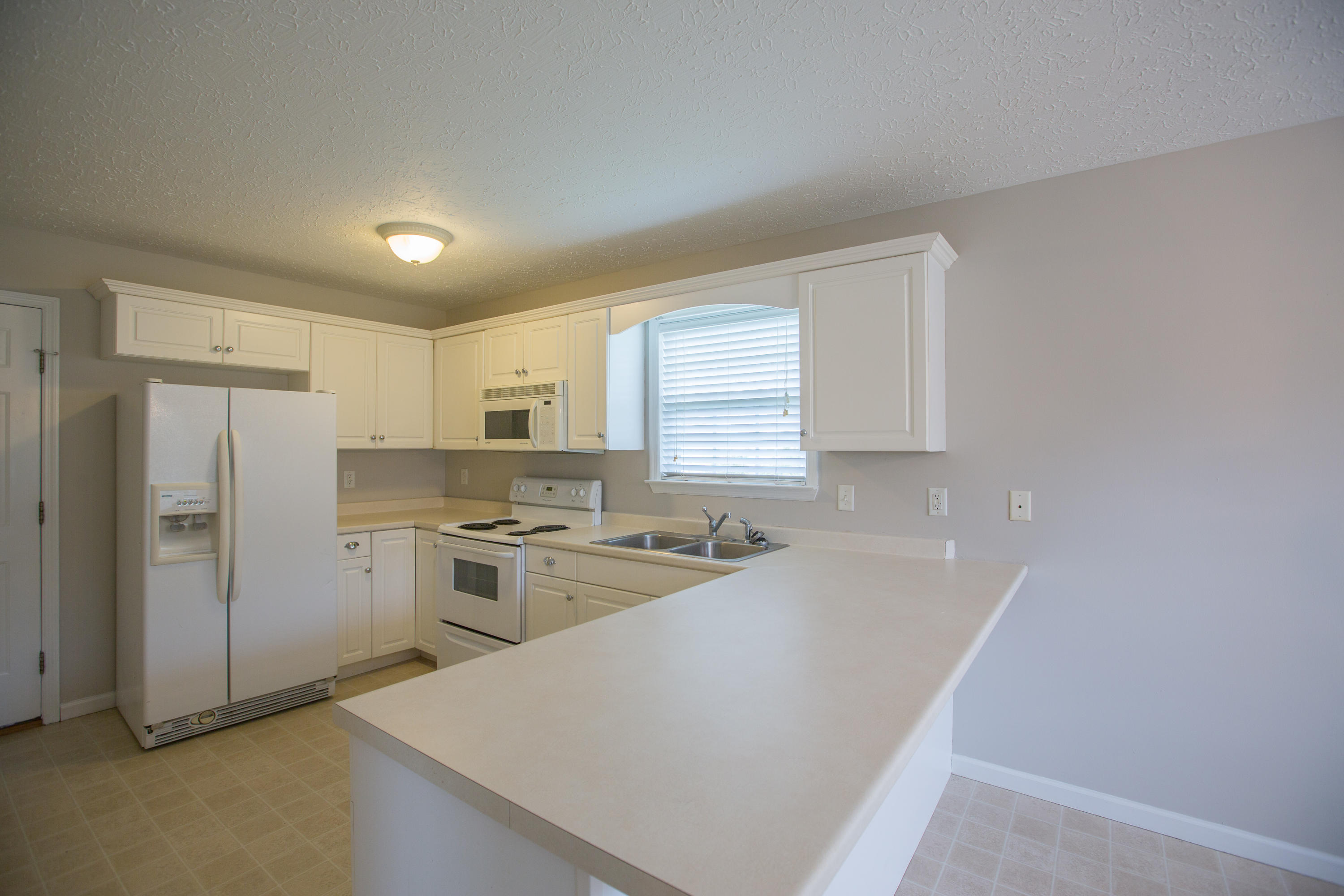 97 Boxer Lane Rock Spring, GA 30739 - Photo 5 of 16 97 Boxer Lane-3313