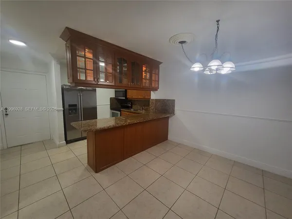 $1,900 | 1275 West 35th Street, Unit 29B, Hialeah, FL 33012
