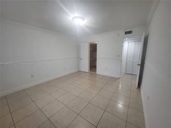 $1,900 | 1275 West 35th Street, Unit 29B, Hialeah, FL 33012
