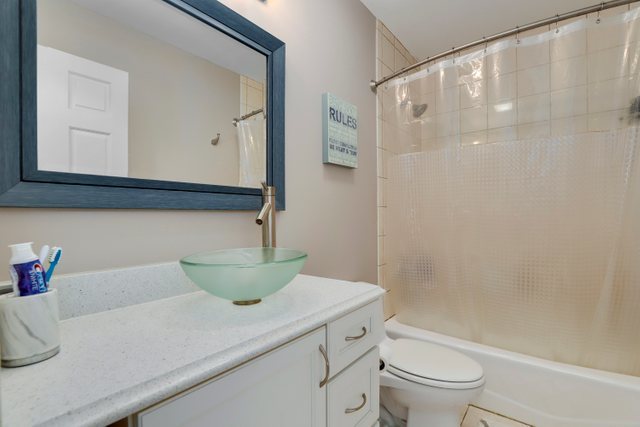 3305 Old Glenview Road, Unit D Wilmette, IL 60091 - Photo 20 of 33