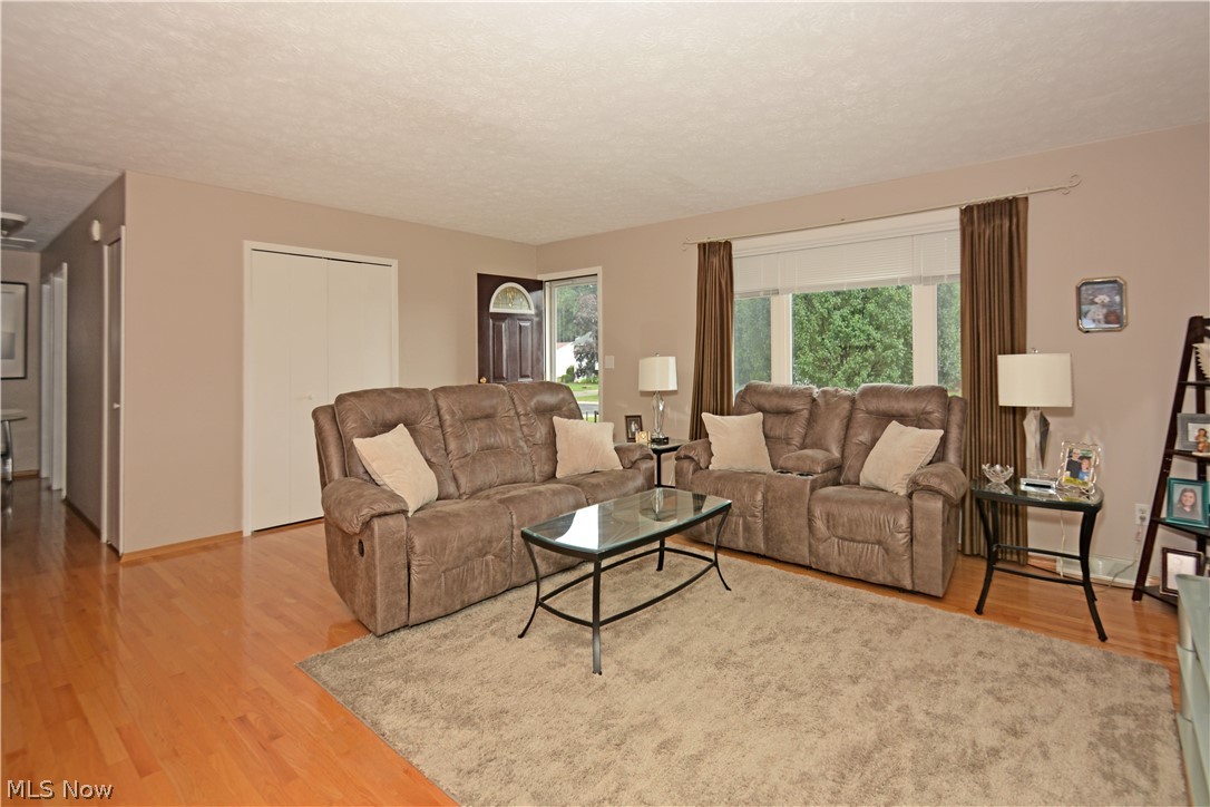 7310 Ames Road Parma, OH 44130 - Photo 2 of 29