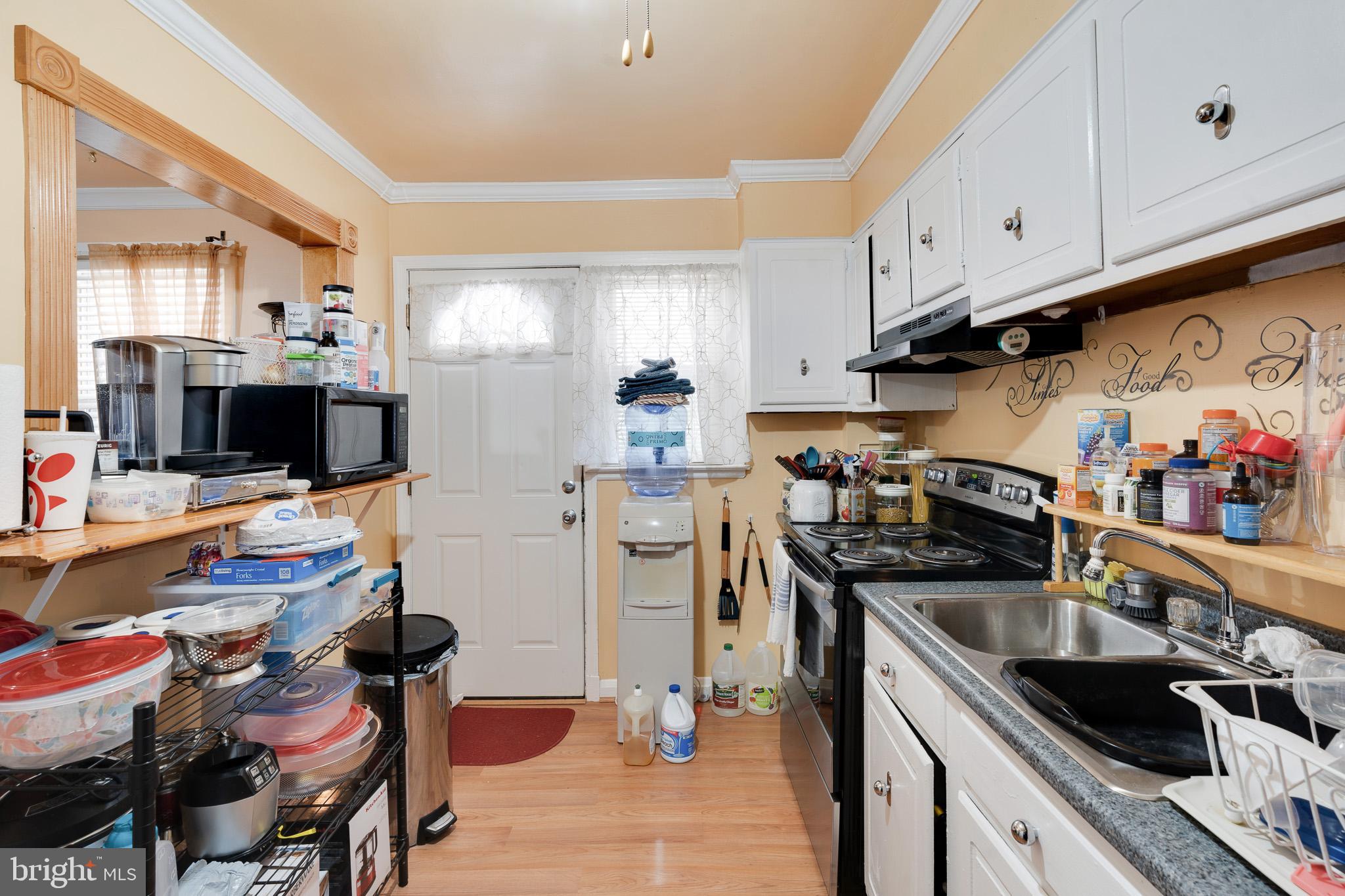 164 Cherrydell Road Catonsville, MD 21228 - Photo 8 of 19