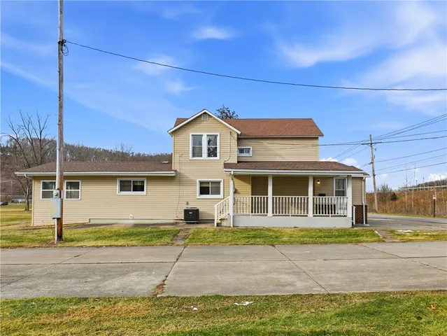 $265,000 | 20 Court Street, South Waverly, PA 18840