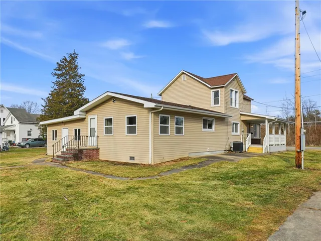 $265,000 | 20 Court Street, South Waverly, PA 18840